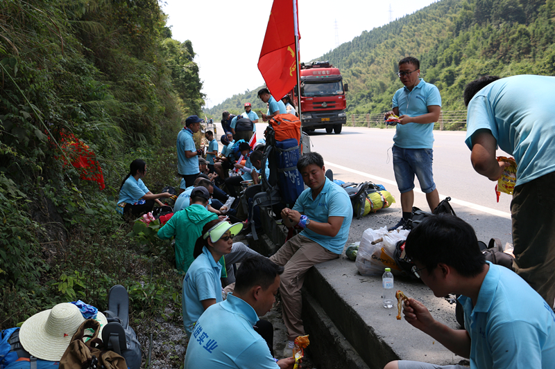 午餐干糧_副本.jpg 午餐干糧_副本.jpg
